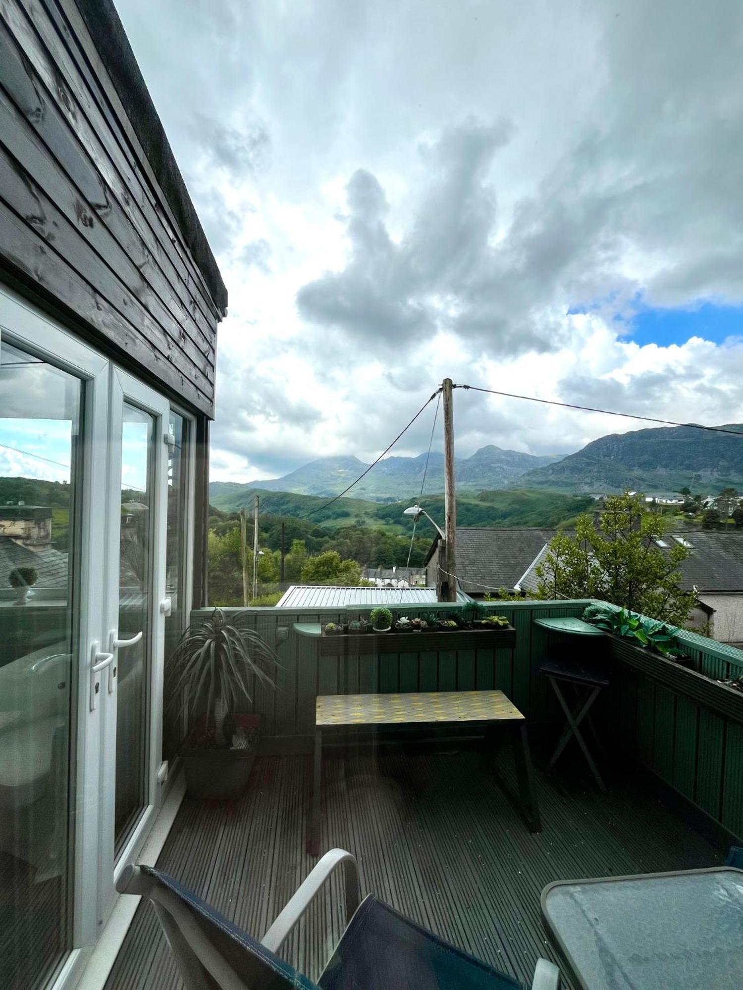 Hendre Villa Blaenau Ffestiniog Exterior photo